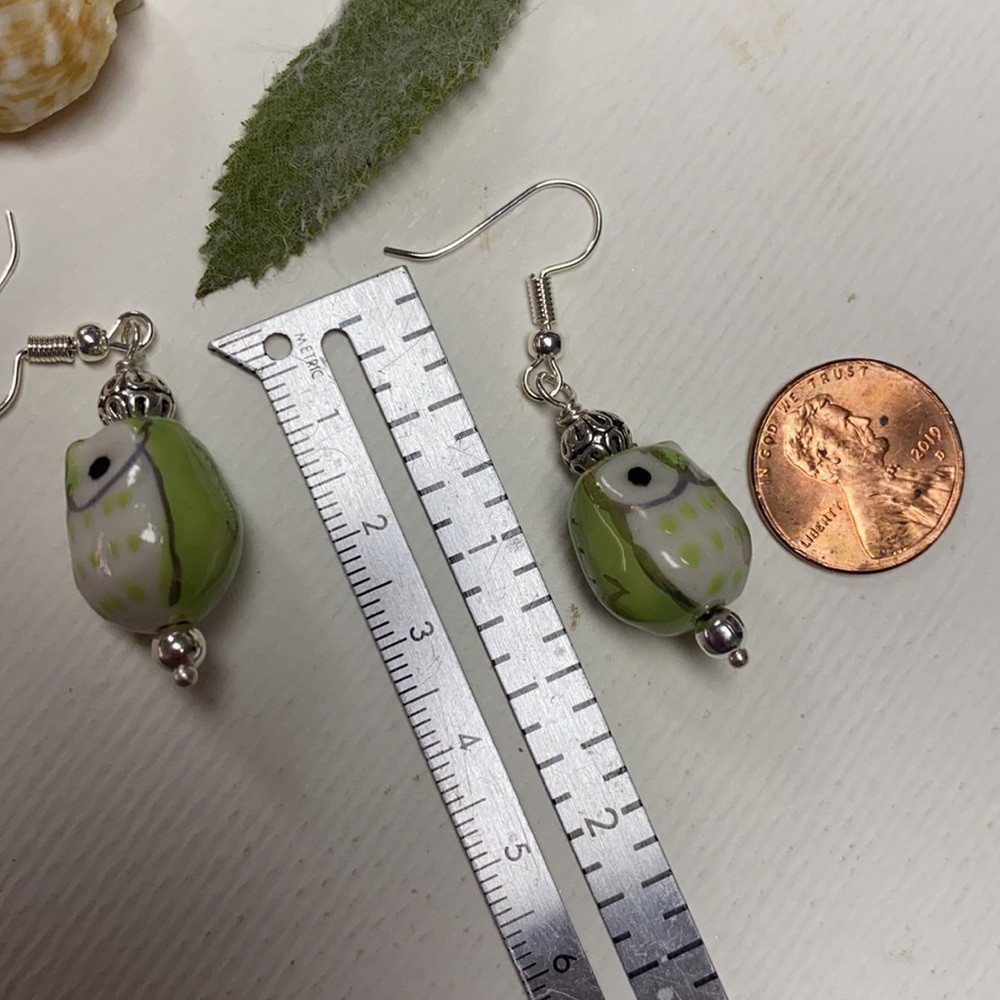 NWOT Cute owl earrings chunky pale green silver purple - Picture 4 of 9